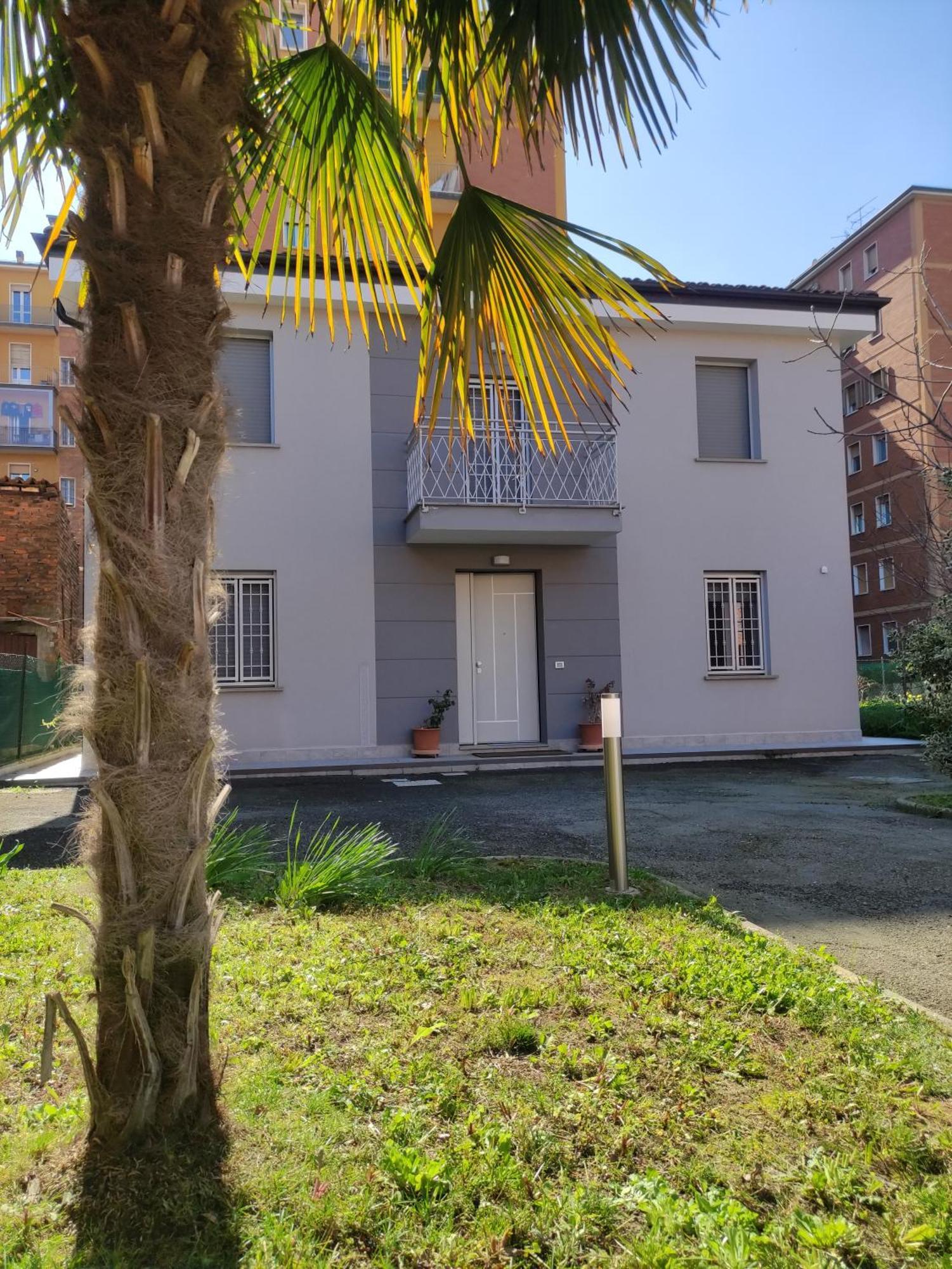 Grigio Perla Panigale, Villetta Con Giardino E Parcheggio Privato Fino A Tre Posti Auto - Un Oasi Di Tranqullita Болонья Экстерьер фото