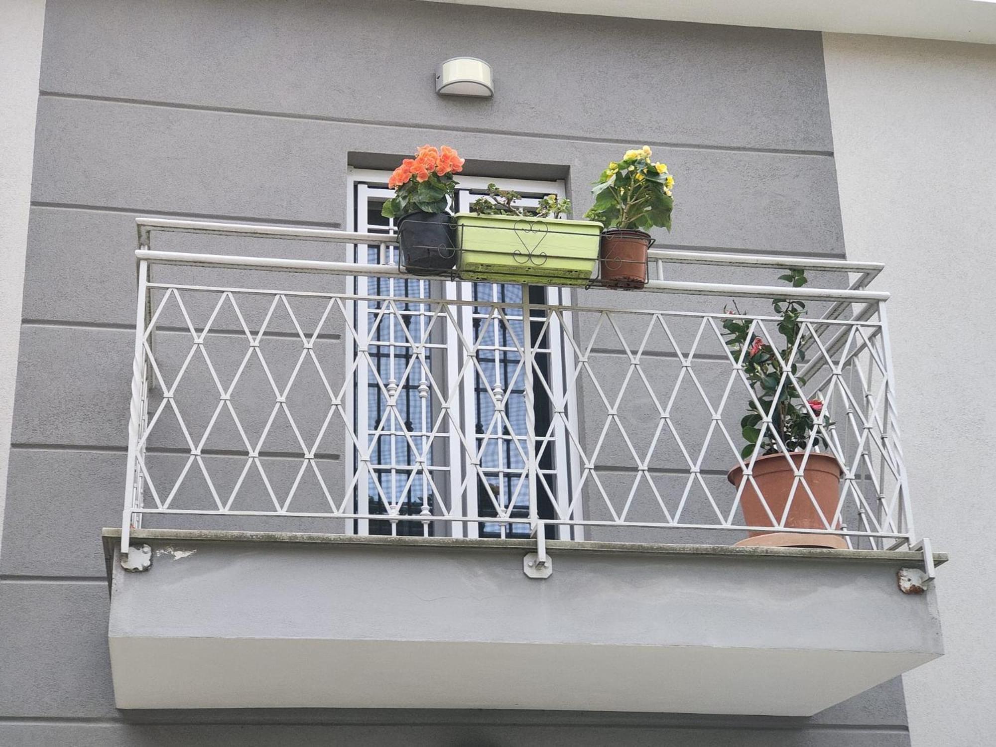 Grigio Perla Panigale, Villetta Con Giardino E Parcheggio Privato Fino A Tre Posti Auto - Un Oasi Di Tranqullita Болонья Экстерьер фото
